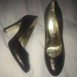 Via Spiga brown size 10 pumps NIB new in box